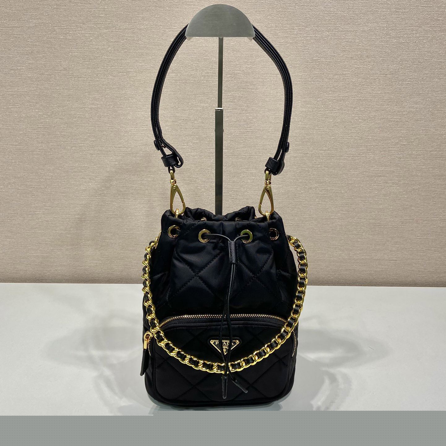 Pra*a bucket bags